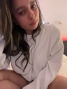 Lusty_Lunaa Show in webcam