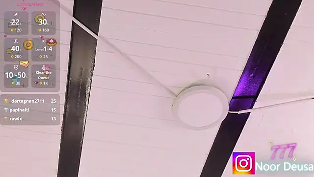 Candaceoweens élő XXX-chatje