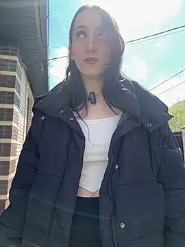 FlexboxDoll Adlı Modelin Canlı XXX Sohbeti