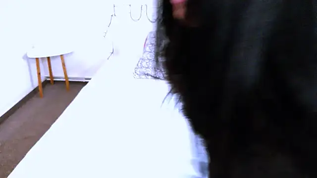 Show modela GabiCarter na web-kameri