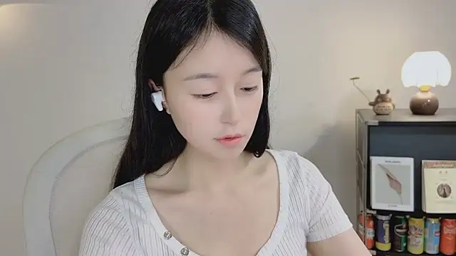 Onechestnutn Live XXX chat