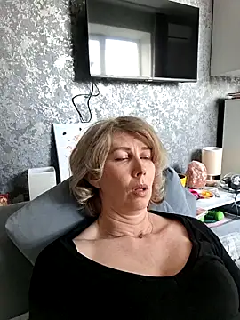 stellahere8のライブXXXチャット