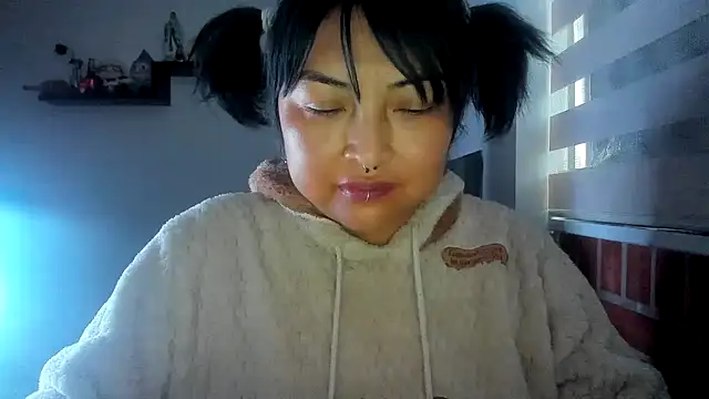 Shaddycute_のライブXXXチャット