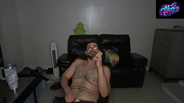 Zander823: онлайн-секс-чат