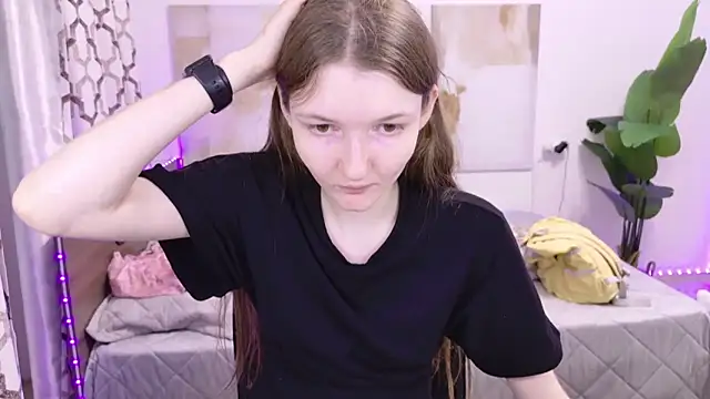 NikaRain Adlı Modelin Canlı XXX Sohbeti