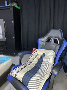 nic_2005のライブXXXチャット