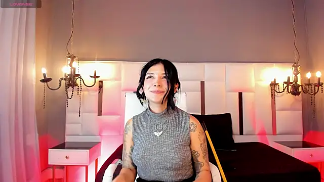 MAGIC_ISIS_ live XXX chat