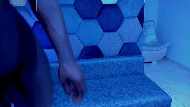 عرض كام Latrellx7