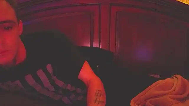 Show webcam de Ilovepussy1911