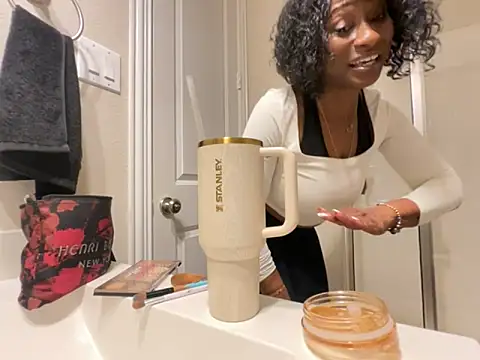 wynterheat's Webcam Show