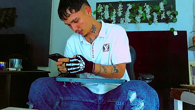 HannibalLester: вебкам-шоу