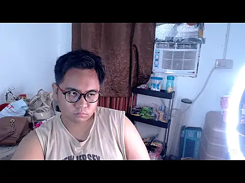 cutejohn Pertunjukan Webcam