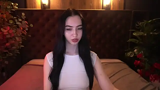 WildKittenX_のライブXXXチャット