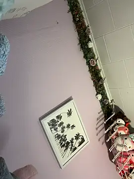 imawhorenslut19's Webcam Show