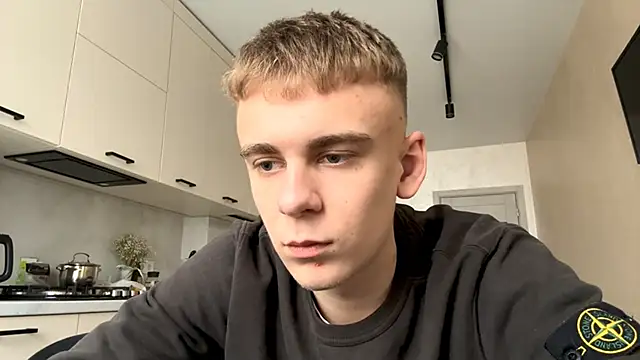 SoloFury 网络视讯表演