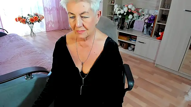 XXX chat uživo modela HotandMature