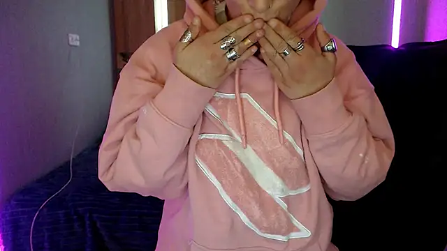 Sweet-n-Strong's Live XXX Chat