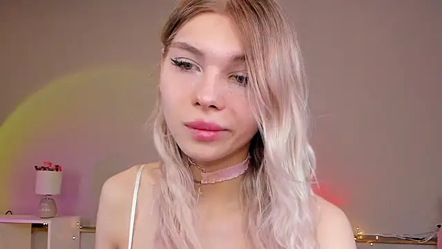 Blondy_Fina Webcam-Show