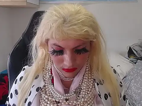 VanesaCrossic Show Webcam