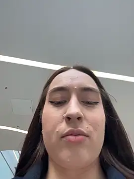 Holly_Play Webcamshow