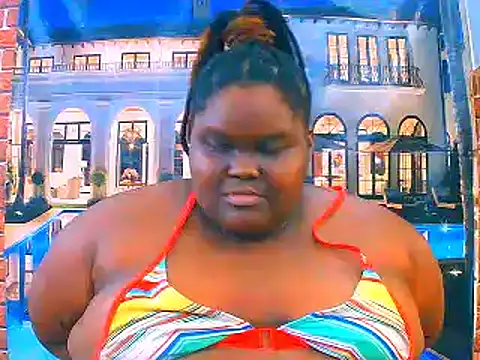 Chat +18 de EbonyHotBuns ao vivo