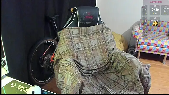 Joel-Pataki Pertunjukan Webcam