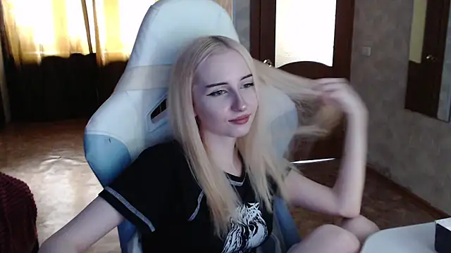 Cutti_Crystal Live XXX-Chat