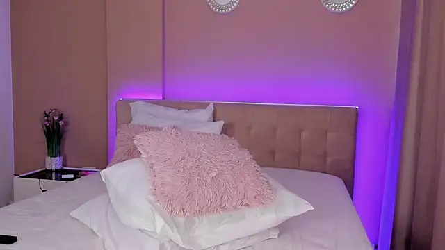 Emily_Sheen Live XXX-Chat