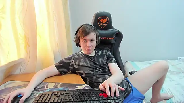 iliaskrisloveのライブXXXチャット