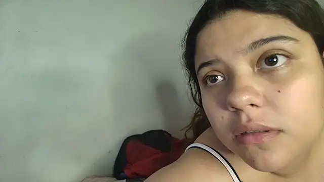 Chatroom XXX en direct de luisahot_9727