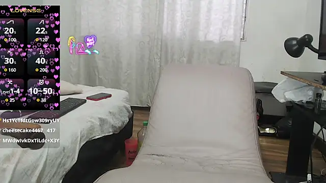 Онлайн чат XXX Kittywhiteass