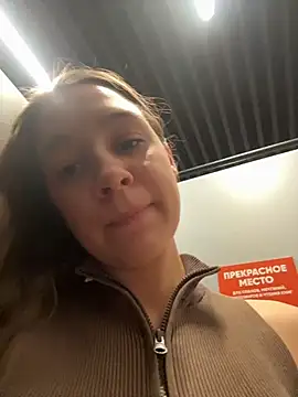 SashaCatt: διαδικτυακό σόου στην κάμερα