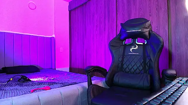 im_Usuga: απευθείας συνομιλία ΧΧΧ