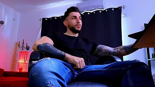 แชท XXX สดของ MightyAaron66