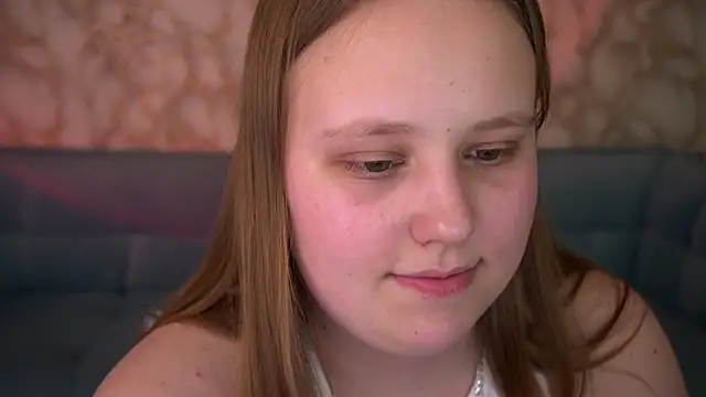 CrystallPaws' Live XXX Chat