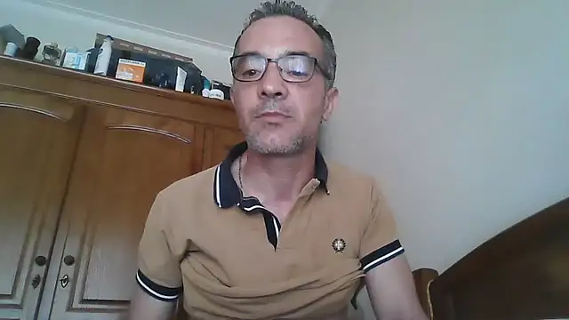 Show modela CarlosRocha73 na web-kameri