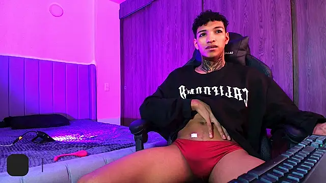 im_Usuga: вебкам-шоу