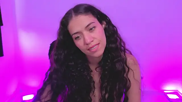 daniela_rivasthl Adlı Modelin Canlı XXX Sohbeti