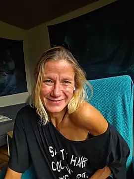 yola181's Live XXX Chat