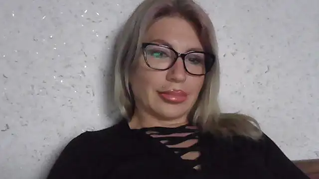 دردشة fox_red_lady7 الجنسية المباشرة