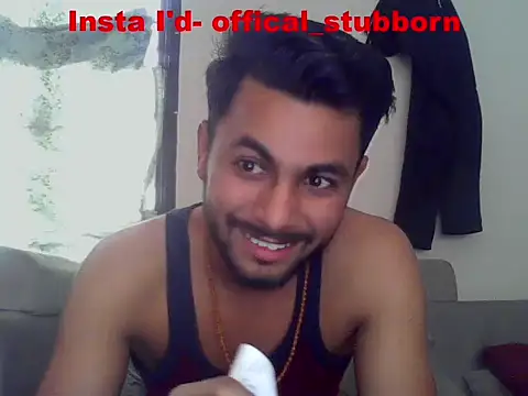 StubborndesiboyのライブXXXチャット