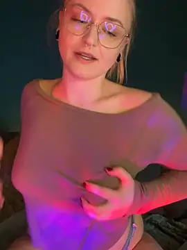 CherryyCheeks Live XXX-Chat