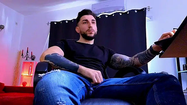 عرض كام MightyAaron66