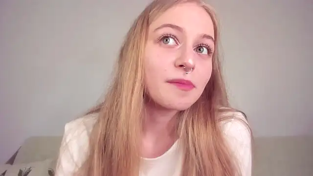 Živý XXX chat MiaMews