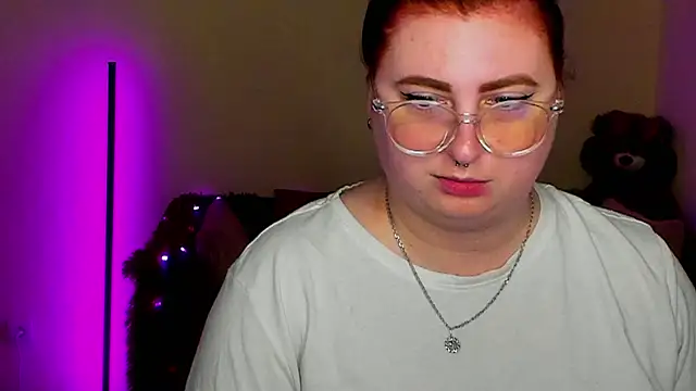 Alicia_love00 Adlı Modelin Canlı XXX Sohbeti