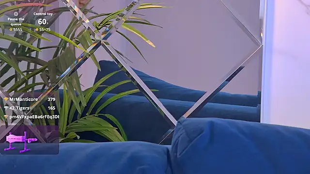 MeganStrane 现场XXX聊天