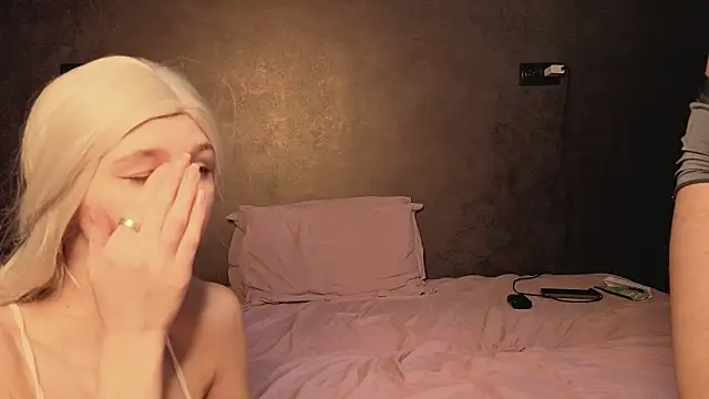 Chatroom XXX en direct de Pearl_couple