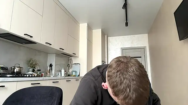 Pokazy przed kamerką – SoloFury