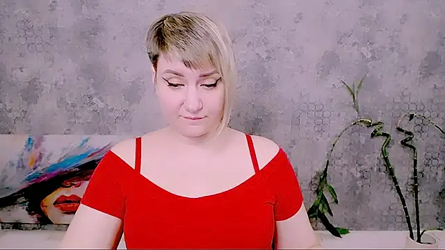 Djullia's Live XXX Chat