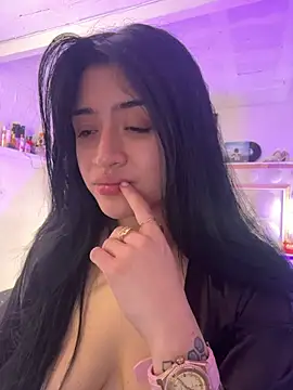 Chat +18 de lucianaroy ao vivo